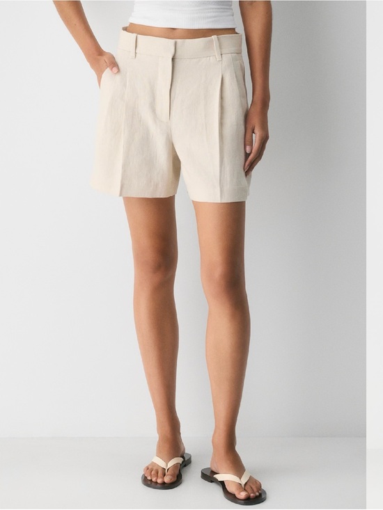 Aritzia Pants - ARITZIA • The effortless shorts linen mid thigh relaxed fit - NWT size 10